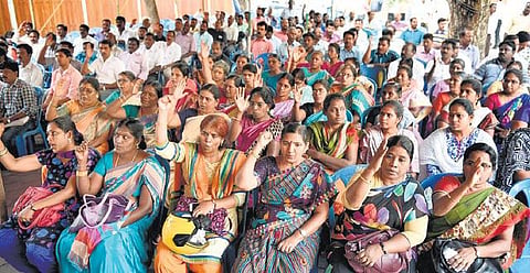 புதிய பென்ஷன் திட்டத்தை ரத்து செய்யக்கோரி அரசு ஊழியர் உண்ணாவிரதம்