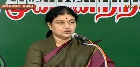 அதிமுக-வில் 23 பேருக்கு புதிய பதவிகள், பொறுப்புகள்: பொதுச் செயலாளரான பின் சசிகலாவின் முதல் நடவடிக்கை