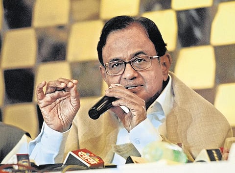 முதல்வரின் தகுதியைக் கேள்வி கேட்கும் உரிமை மக்களுக்கு இருக்கிறது! - ப.சிதம்பரம் பேட்டி