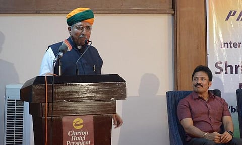 கல்விக் கடன் வசதிக்கு தனி இணையதளம்: மத்திய நிதித்துறை இணை அமைச்சர் தகவல்