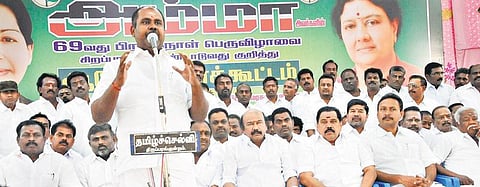 அதிமுகவை உடைக்க திமுகவுக்கு துணைபோன ஓபிஎஸ்: வி.வி. ராஜன் செல்லப்பா எம்எல்ஏ ஆவேசம்