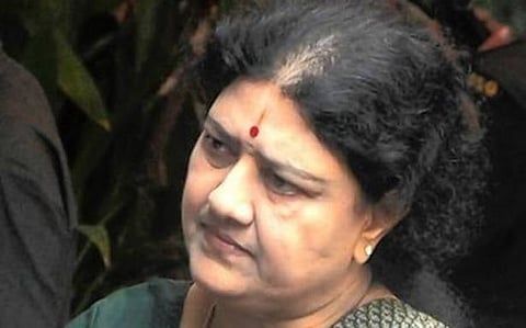 ஜெ. பிறந்த நாள் தொடர்பாக சசிகலா கடிதம் எழுதினாரா?- பெங்களூரு சிறை அதிகாரி விளக்கம்