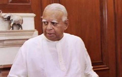 இலங்கையில் தமிழர் பகுதியில் ராணுவம் கைப்பற்றியுள்ள நிலங்களை ஒப்படைக்க வேண்டும்: சம்பந்தன் வலியுறுத்தல்