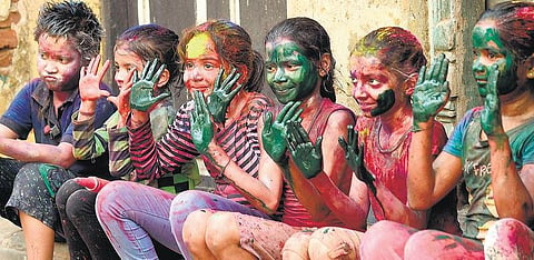 ஹோலி பண்டிகை: பிரதமர் வாழ்த்து