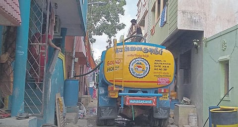 குடிநீரை சட்ட விரோதமாக விற்கும் லாரிகள்: ஆர்.கே.நகரிலும் நடக்கும் அவலம் - வாரிய அதிகாரிகள் கண்காணிக்க வலியுறுத்தல்