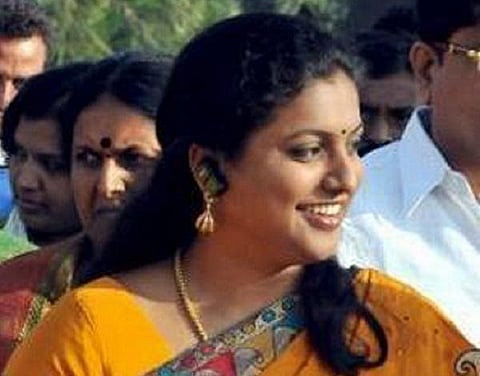 ஒருங்கிணைந்த ஆந்திராவை இரண்டாக பிரித்தவர் சந்திரபாபு நாயுடு: ஒய்.எஸ்.ஆர். காங்கிரஸ் எம்.எல்.ஏ. ரோஜா குற்றச்சாட்டு