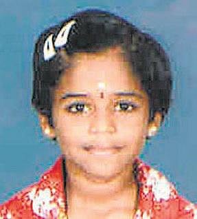 ஸ்கேட்டிங் விளையாட்டில் கோவை மாணவி சாதனை