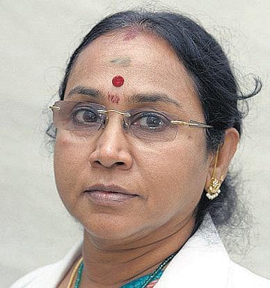 வருமான வரித்துறை சம்மனை ரத்து செய்யக்கோரி துணைவேந்தர் கீதாலட்சுமி உயர் நீதிமன்றத்தில் மனு தாக்கல்