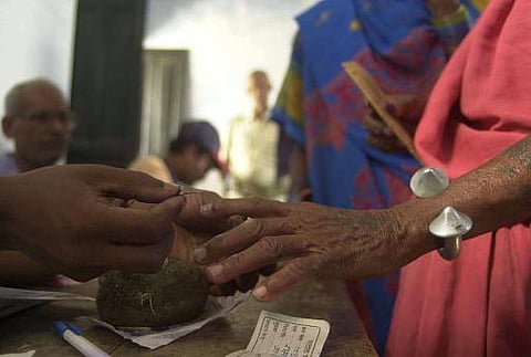 2019-ம் ஆண்டு மக்களவையுடன் சேர்த்து சட்டப்பேரவைகளுக்கு தேர்தல் நடத்த முடியாது: தேர்தல் ஆணைய வட்டாரம் தகவல்