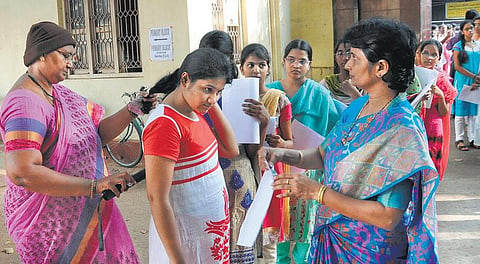 எதற்கு இந்த உளவியல் அச்சுறுத்தல்?