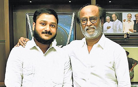 பேய்கள் இல்லாத திகில் படம்: ‘உரு’ இயக்குநர் விக்கி ஆனந்த் நேர்காணல்