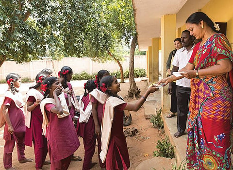 பெண்ணும் ஆணும் ஒண்ணு 07: பாடத்திட்டம் மாறினால் மட்டும் போதாது