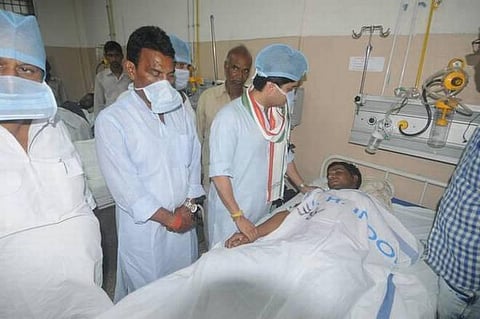 ம.பி.யில் மான்ட்சார் செல்ல முயன்ற காங்கிரஸ் தலைவர்கள் கைது