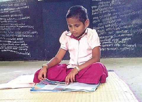இரண்டு ஆசிரியர்.. ஒரே ஒரு மாணவி..!- ஒரு விநோதப் பள்ளி