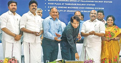 சென்னை - குமரிக்கு கடலோர ரயில்பாதை: சென்னை விழாவில் ரயில்வே அமைச்சர் சுரேஷ் பிரபு தகவல்