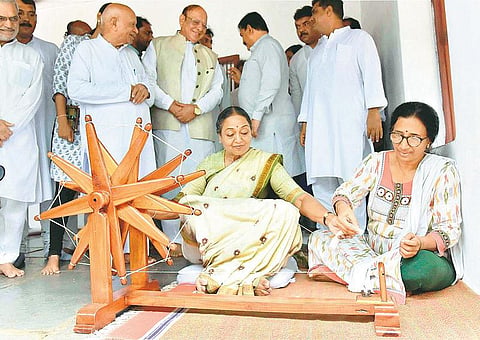 மகாத்மா காந்தியின் கொள்கைகளை முன்னெடுத்து செல்வதே எனது போராட்டம்: குடியரசுத் தலைவர் தேர்தலில் போட்டியிடும் மீரா குமார் விளக்கம்