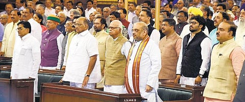 ஜிஎஸ்டி அமலாக்க விழாவில் சரத் பவார் பங்கேற்பு: எதிர்க்கட்சி கூட்டணியிலிருந்து ஒரே வாரத்தில் 3 கட்சிகள் விலகல்