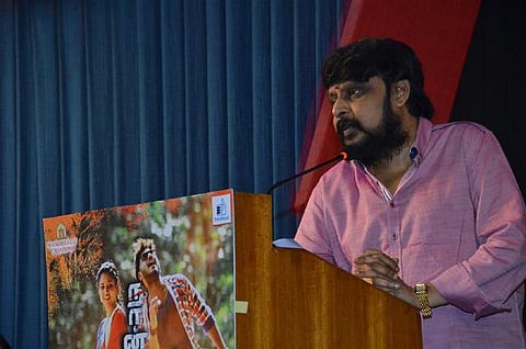 தமிழ்த் திரைப்படங்களுக்கு வரிவிலக்கு அளித்து முதல்வர் காப்பாற்ற வேண்டும்: விக்ரமன்