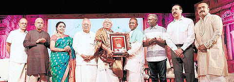 டி.வி.கோபாலகிருஷ்ணனுக்கு ‘முரளி நாத லஹரி’ விருது