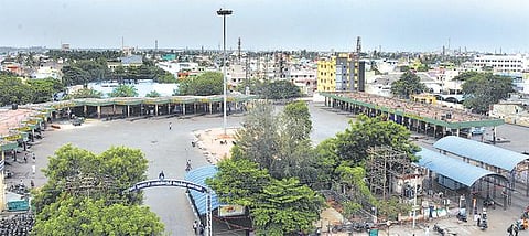 புதுச்சேரியில் ஆளுநருக்கு எதிராக முழுஅடைப்பு: மக்களின் இயல்பு வாழ்க்கை பாதிப்பு