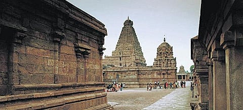 13 வருஷம் 9 ஆயிரம் படம்
