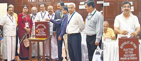 குடியரசுத் தலைவர் தேர்தலில் மத்திய அமைச்சர், கேரள எம்எல்ஏ உட்பட சென்னையில் 234 பேர் வாக்களித்தனர்: விமானத்தில் வாக்குப்பெட்டி டெல்லி கொண்டு செல்லப்பட்டது