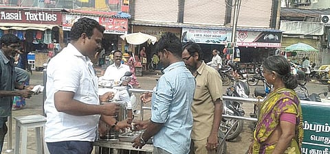 சித்த மருத்துவரின் ஆலோசனையுடன் குடிப்பது நல்லது: நிலவேம்பு குடிநீர் பற்றிய வதந்திகளை நம்ப வேண்டாம் - மாநில மருந்து உரிமம் வழங்கும் அதிகாரி அறிவுரை