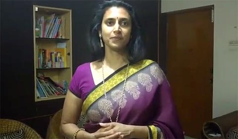 கருத்துச் சுதந்திரத்தின் எல்லை என்ன?- கார்ட்டூனிஸ்ட் பாலாவின் கைதும் நடிகை கஸ்தூரியின் கருத்தும்