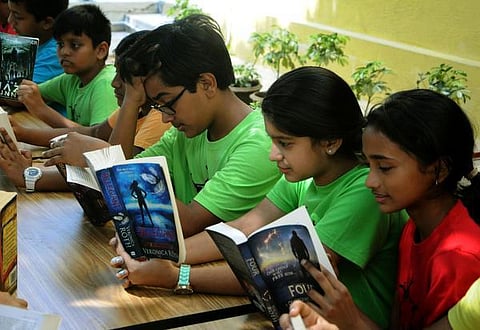 பாடப் புத்தகங்களுக்கு வெளியே!