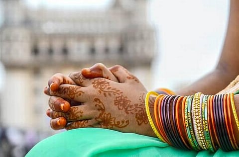 நிலாவுக்கு மணமகளாக்கப்படும் சிறுமி: திண்டுக்கல்லில் 5 தலைமுறைகளாக நடத்தப்படும் சடங்கு; குழந்தைகள் நல ஆர்வலர்கள் எதிர்ப்பு