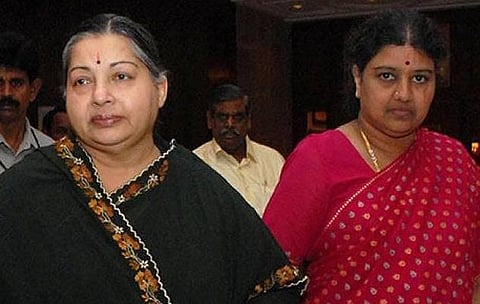 அப்பல்லோவில் ஜெயலலிதாவை ஓபிஎஸ், தம்பிதுரை நேரில் பார்த்தனர் - சசிகலா