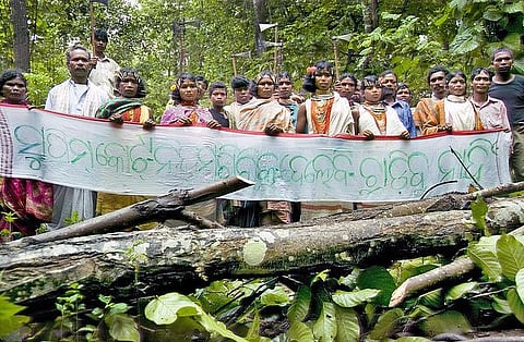 நியாமகிரி, பிலாச்சிமடாவில் வென்றுகாட்டிய ‘பஞ்சாயத்து ராஜ்ஜியம்’: ஸ்டெர்லைட்டை மூடும் அஸ்திரம்.. கிராமசபை தீர்மானம்!; போராட்டத்துக்கு சட்ட வடிவம் கொடுத்தால், பன்னாட்டு நிறுவனமும் பணிய வேண்டும்