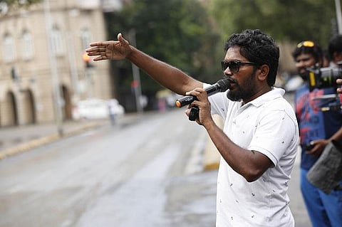 சத்துணவுப் பணியாளரை இடமாற்றம் செய்த அரசு அதிகாரியை என்ன பண்ணப் போறோம்?- இயக்குநர் ரஞ்சித் கேள்வி