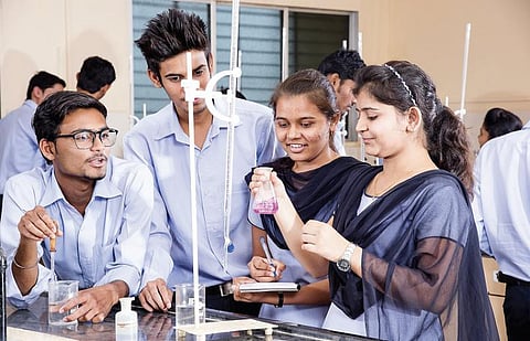 தேர்வுக்குத் தயாரா? - ஒருங்கிணைத்துப் படிப்பது உதவும் (பிளஸ் 2 வேதியியல்)