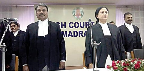 உயர் நீதிமன்ற நீதிபதி பி.புகழேந்தி பதவியேற்பு 