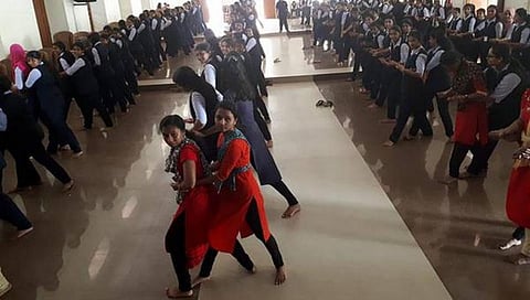 நாட்டிலேயே முதல்முறை: அனைத்து பெண்களுக்கும் கராத்தே பயிற்சி: கலக்கும் கேரளா ‘கங்கழா கிராமம்’