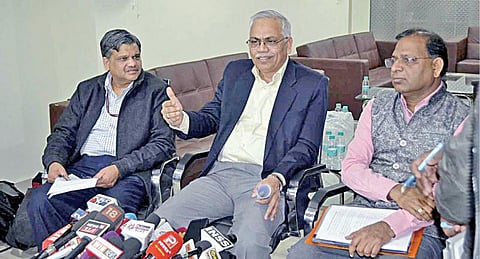 காவிரி மேலாண்மை ஆணையக் கூட்டத்தில் மேகேதாட்டு திட்டத்துக்கு தமிழகம் கடும் எதிர்ப்பு: மத்திய அரசு வழங்கிய அனுமதியை திரும்பப் பெற வலியுறுத்தல்