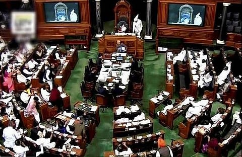 வங்கிகளின் பயிர்க் கடன்களை தள்ளுபடி செய்யும் திட்டம் இல்லை: மக்களவையில் வேளாண் துறை இணை அமைச்சர் தகவல்