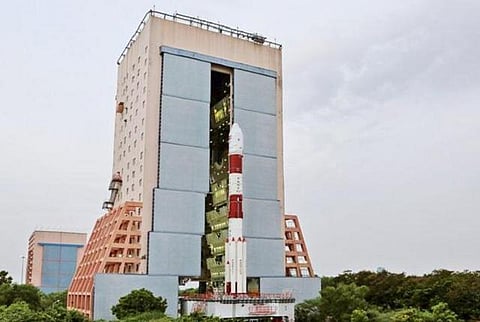 இந்திய ராணுவத்தின் தகவல் தொடர்பு பயன்பாட்டுக்கான ஜிசாட்-7ஏ செயற்கைக்கோள் இன்று விண்ணில் பாய்கிறது: 26 மணி நேர கவுன்ட் டவுன் தொடங்கியது