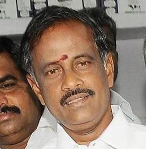 அமைச்சர் சேவூர் ராமச்சந்திரனுக்கு புதிய பொறுப்பு: அதிமுக நிர்வாக எல்லை மாற்றத்தால் குழப்பம் - கட்சிக்கு பின்னடைவு என மூத்த உறுப்பினர்கள் கருத்து 