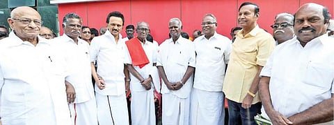  94-வது பிறந்த நாள் விழாவையொட்டி நல்லகண்ணுவுக்கு மு.க.ஸ்டாலின் நேரில் வாழ்த்து