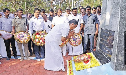 சுனாமி 14-ம் ஆண்டு நினைவு தினம்: நாகையில் கண்ணீர் அஞ்சலி