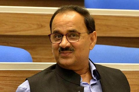 சிபிஐ இயக்குநராக மீண்டும் அலோக் வர்மா; உச்ச நீதிமன்றம் அதிரடி உத்தரவு: மத்திய அரசுக்கு பின்னடைவு