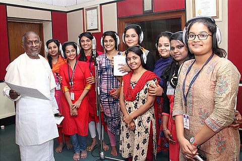 9 மாணவிகளை பாடகிகளாக அறிமுகப்படுத்திய இளையராஜா