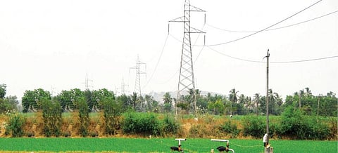 உயர் அழுத்த மின்கோபுரங்களுக்காக விளைநிலங்களைக் கூறுபோடலாமா? 