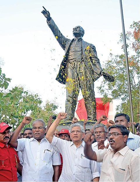 மோடி அரசை அகற்ற மக்களிடம் எழுச்சி; லெனின் சிலையை திறந்துவைத்து சீதாராம் யெச்சூரி கருத்து