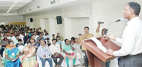 உடல் ஆரோக்கியத்திலும் கவனம் செலுத்த வேண்டும்: போலீஸாருக்கு டிஜிபி ராஜேந்திரன் அறிவுரை