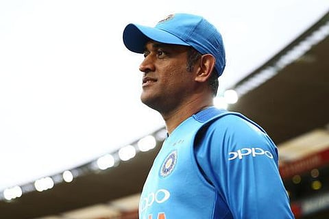 உன் உடல் அமைப்புக்கு பந்து வீச்சில் இன்னும் வேகம் கூட்ட வேண்டும்: விஜய் சங்கருக்கு அறிவுறுத்திய தோனி