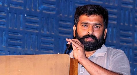 மீண்டும் தனுஷ் படத்துக்கு இசையமைக்கும் சந்தோஷ் நாராயணன்