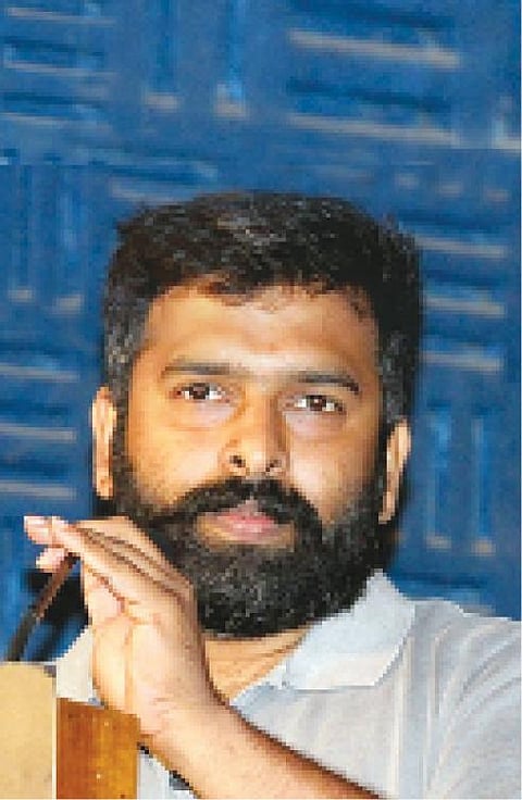 இசையும் இலக்கியமும் இணை பிரியாதவை!- மனம் திறக்கிறார் சந்தோஷ் நாராயணன்!